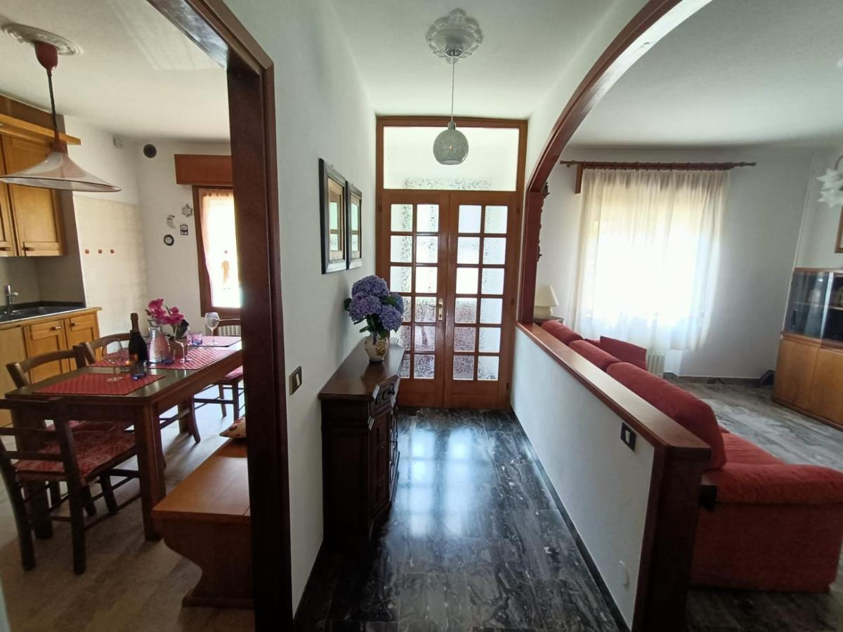 Casa Vacanza Tivan Cremia Exteriér fotografie